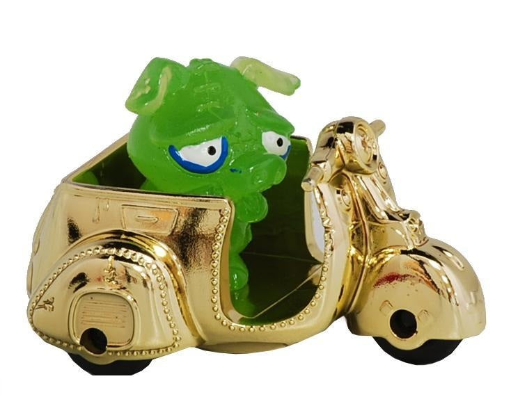 Crystal Zomlings mit Zom-Mobil